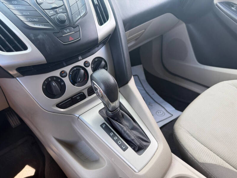 2012 Ford Focus SE