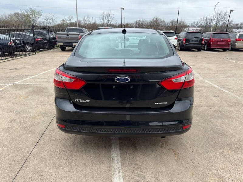 2014 Ford Focus S