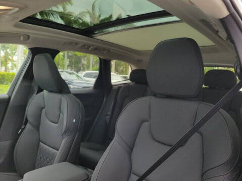 2026 Volvo XC60 B5 Core