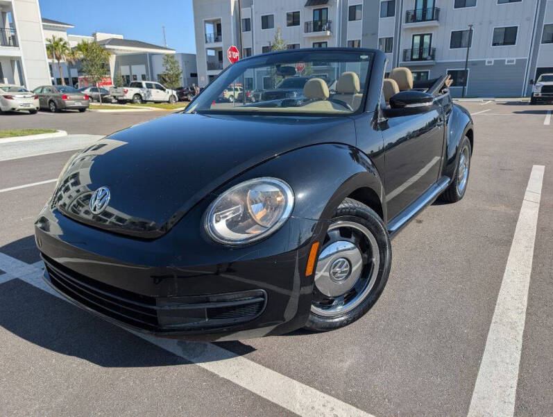 2013 Volkswagen Beetle 2.5's photo