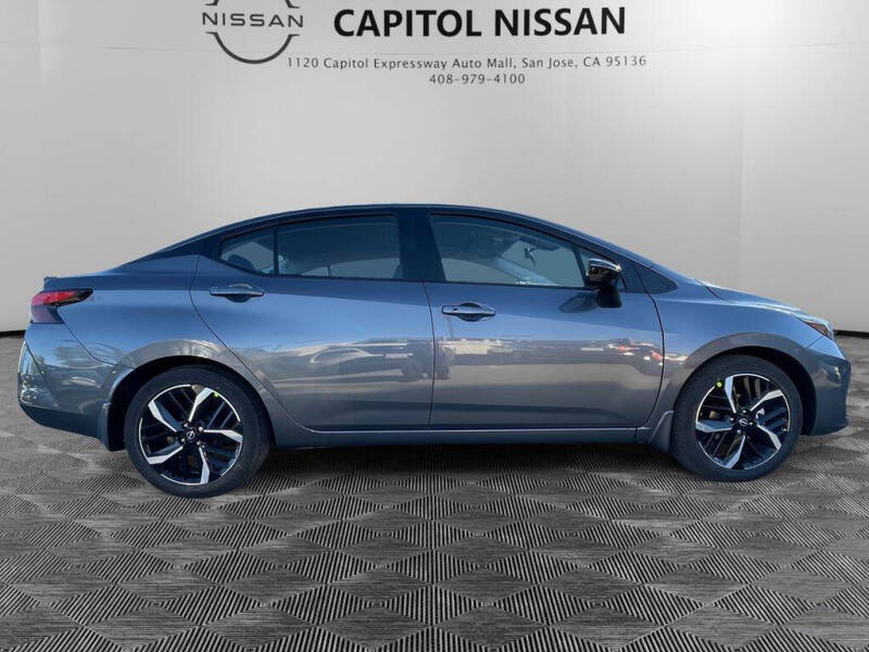 2025 Nissan Versa SR