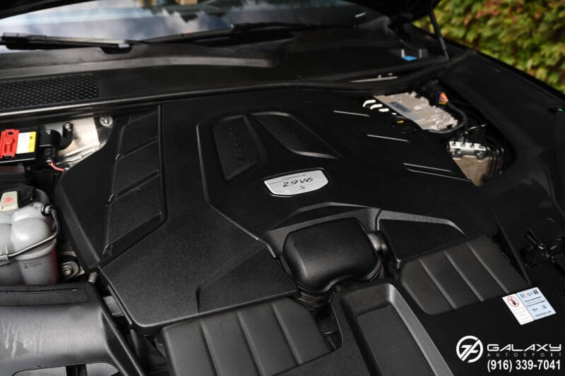 2019 Porsche Cayenne S