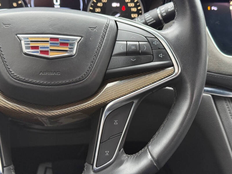 2018 Cadillac XT5 Platinum