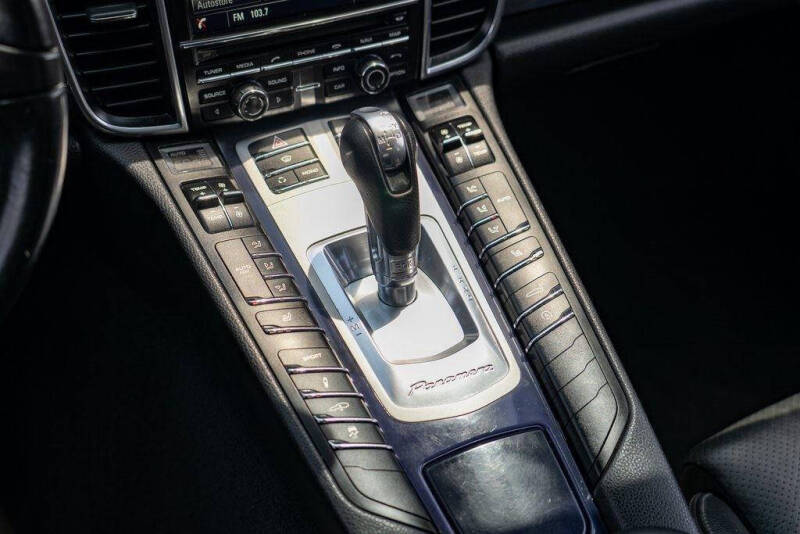 2013 Porsche Panamera 4