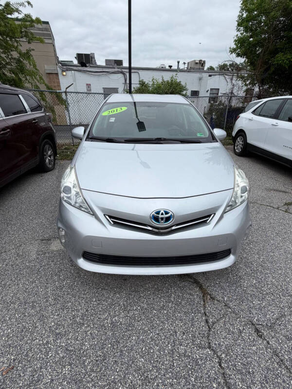 2013 Toyota Prius v