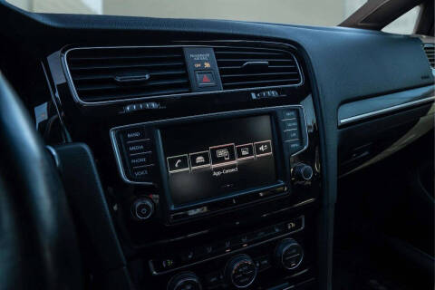 2016 Volkswagen Golf R 4Motion