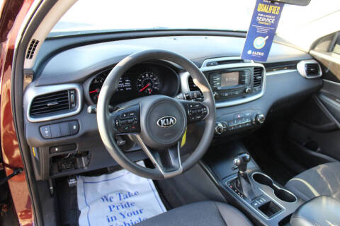 2017 Kia Sorento LX