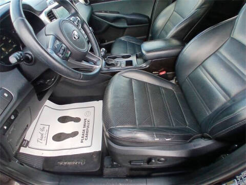 2018 Kia Sorento EX V6