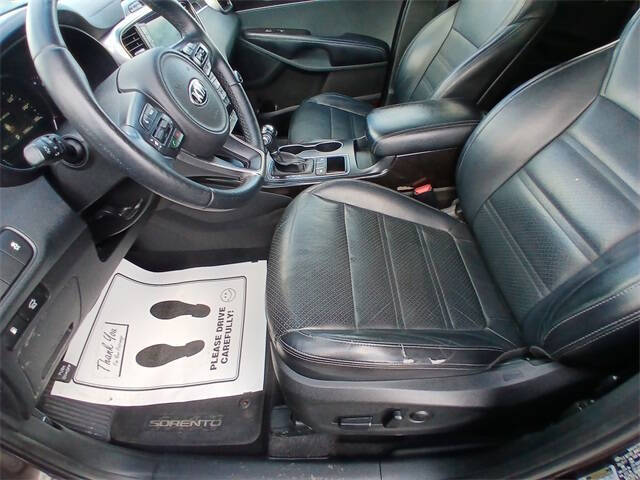 2018 Kia Sorento EX V6