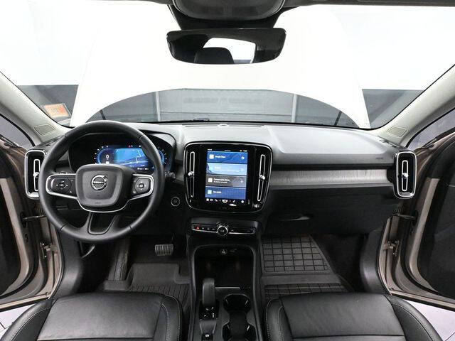 2023 Volvo XC40 B5 Core