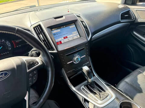 2017 Ford Edge Titanium