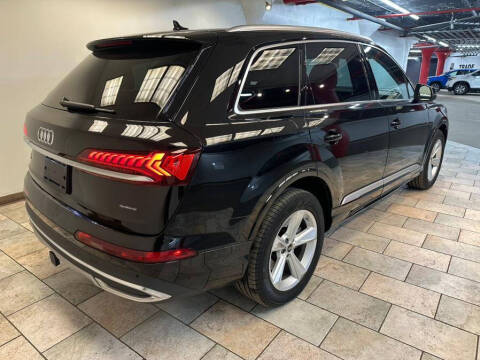2023 Audi Q7 quattro Premium 55 TFSI