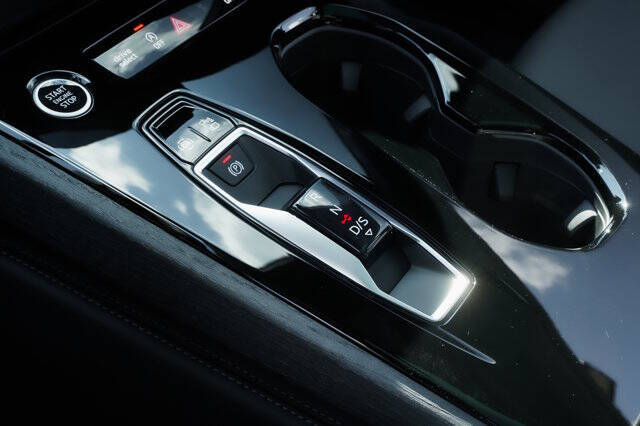 2025 Audi A5 quattro Prestige TFSI