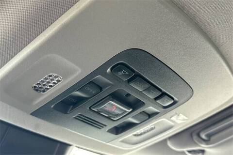 2021 Toyota Camry Hybrid XLE