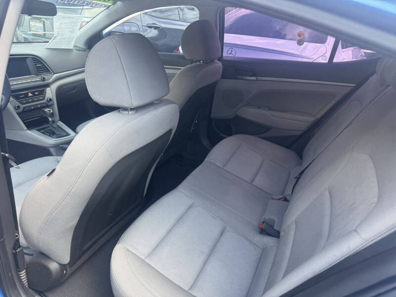 2018 Hyundai Elantra