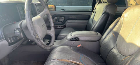 1999 GMC Yukon Denali