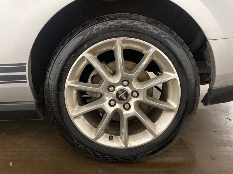 2010 Ford Mustang V6