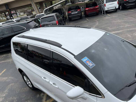 2022 Chrysler Pacifica Touring L