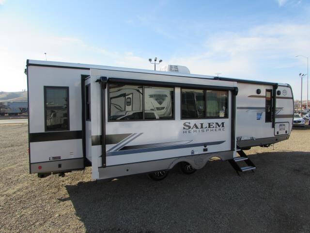 2025 Salem T271RL