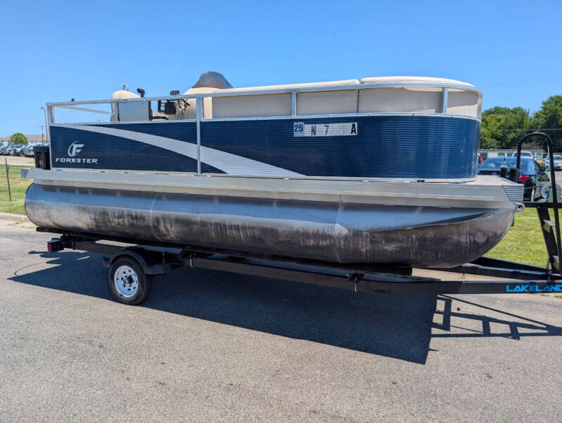 2020 Forester Pontoon