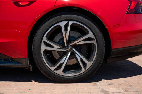 2023 Audi e-tron GT quattro Prestige