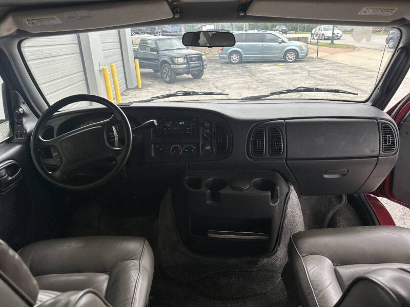2001 Dodge Ram Van 1500