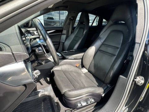 2019 Porsche Panamera 4