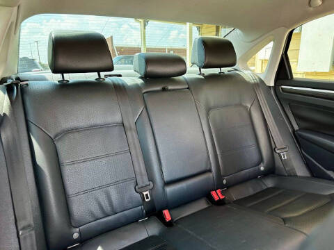 2016 Volkswagen Passat