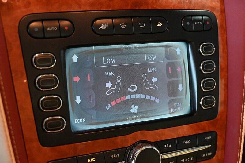 2007 Bentley Continental 39