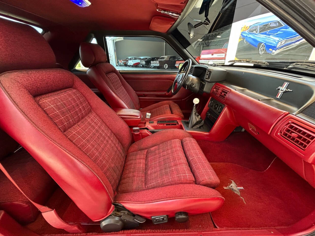 1989 Ford Mustang 31