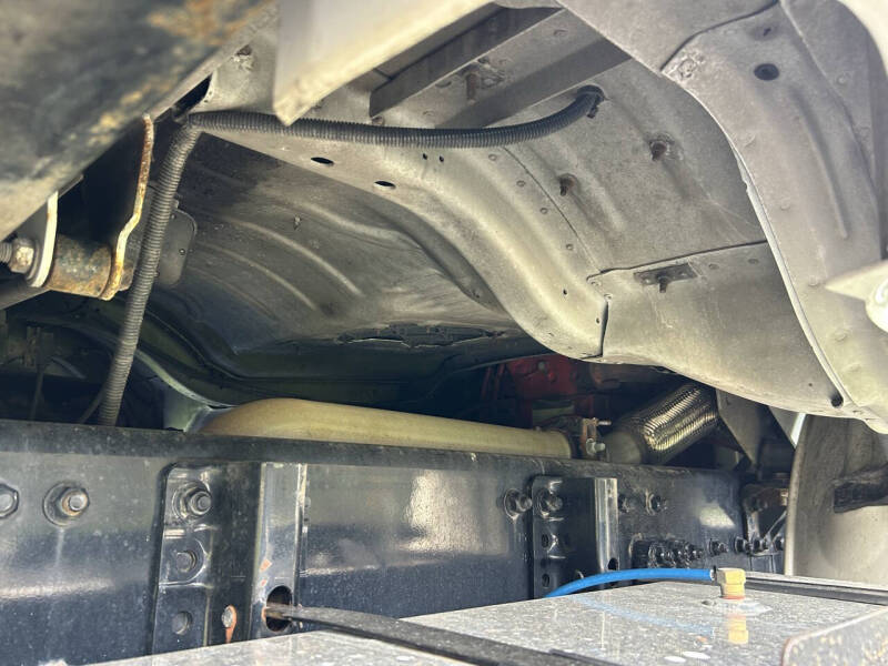 2019 Freightliner Business class M2