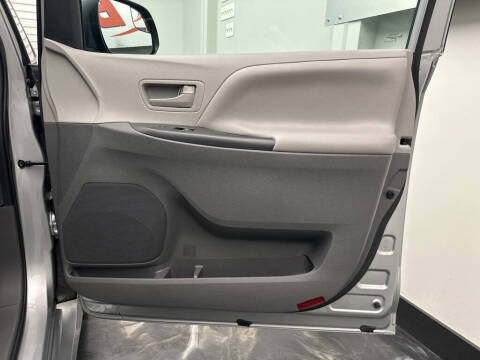 2020 Toyota Sienna L 7-Passenger