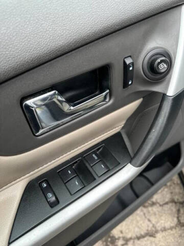 2013 Ford Edge SE