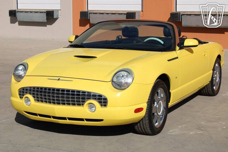 2004 Ford Thunderbird Deluxe