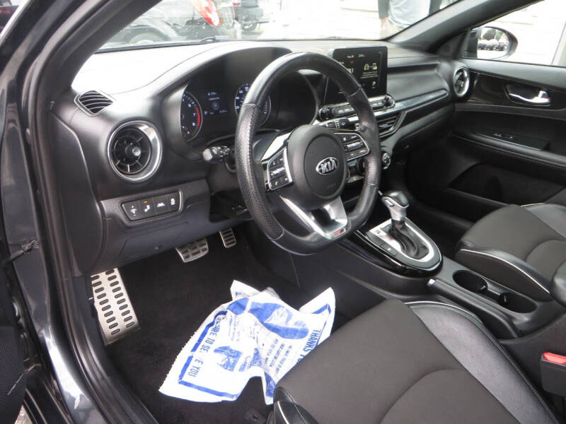 2021 Kia Forte GT Line