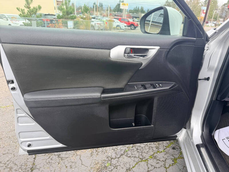 2011 Lexus CT 200h Premium