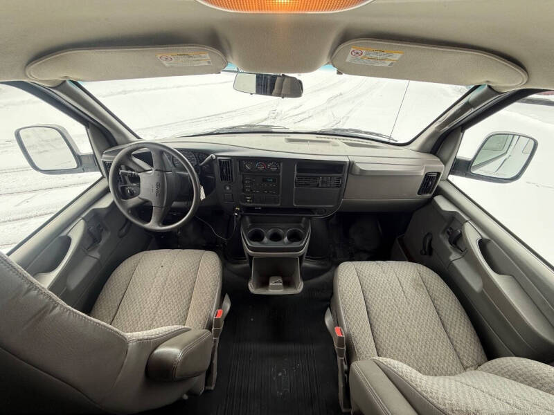 2006 GMC Savana 2500