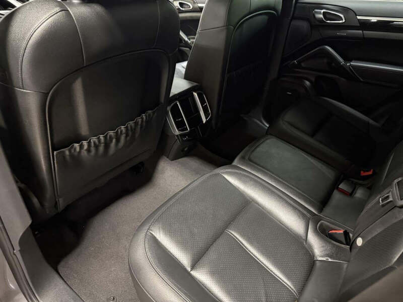 2012 Porsche Cayenne S