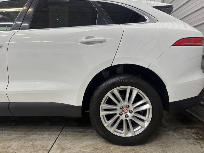 2019 Jaguar F-PACE 25t Prestige
