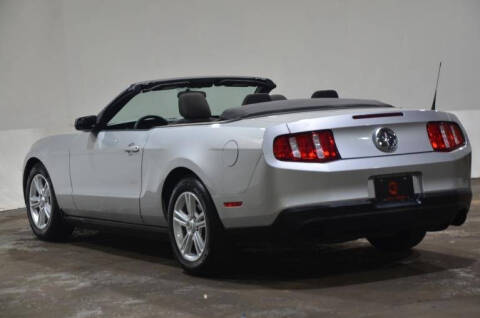 2012 Ford Mustang V6