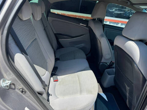 2017 Hyundai Accent Value Edition