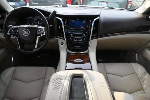 2015 Cadillac Escalade Luxury