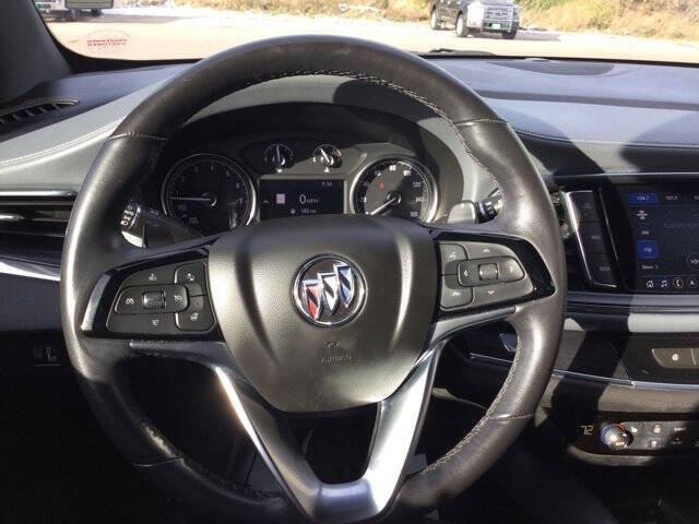 2022 Buick Enclave Essence