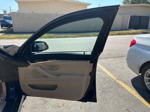 2015 BMW 5 Series 528i