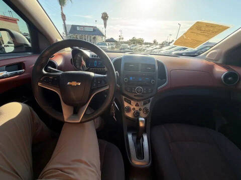 2013 Chevrolet Sonic LT Auto