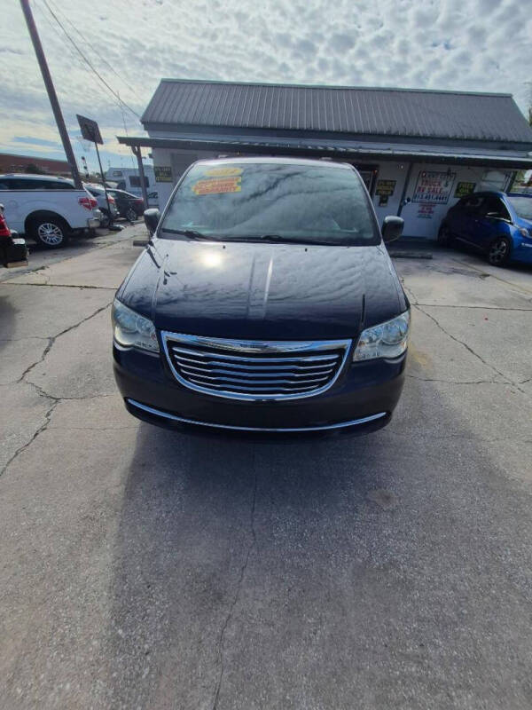 2014 Chrysler Town and Country Touring