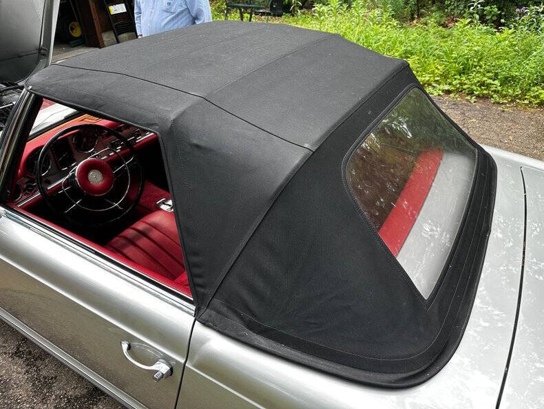 1965 Mercedes-Benz 230SL