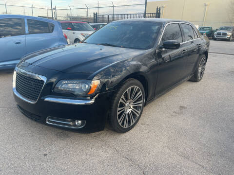 2013 Chrysler 300 for sale at Legend Auto Sales in El Paso TX