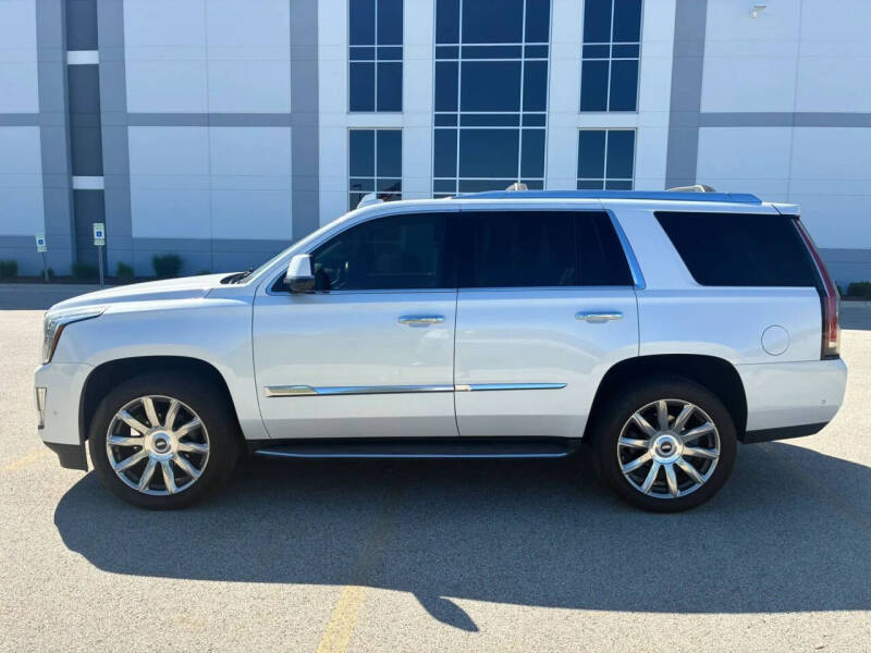 2017 Cadillac Escalade Standard
