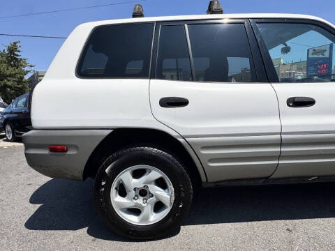 2000 Toyota RAV4